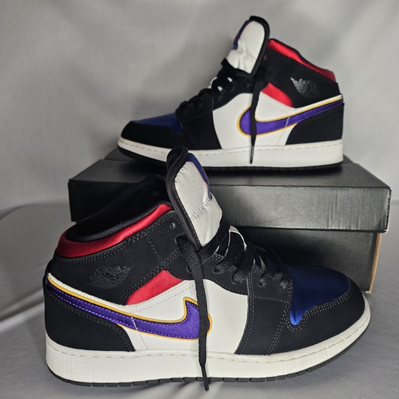 Jordan 1 Mid "Rivals" - Picture 2 of 11